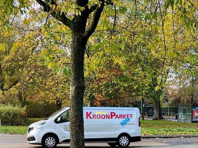 Bestelbus-Kroon-Parket
