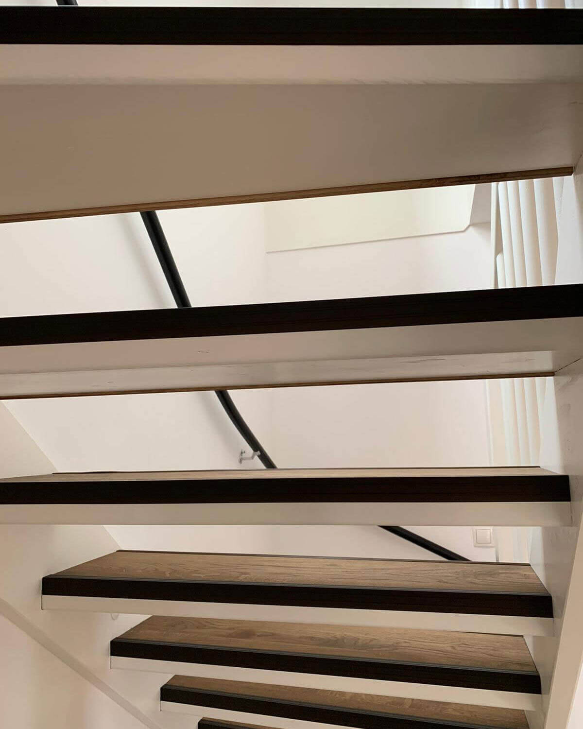 Open-trap-met-PVC-Kroon-Parket-en-Vloeren-02